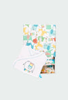 PACK 3 PIEZAS PANTALON CON PIE PLAYERA M/L Y GORRO CON CAJA DE REGALO BEBE BOBOLI Boboli